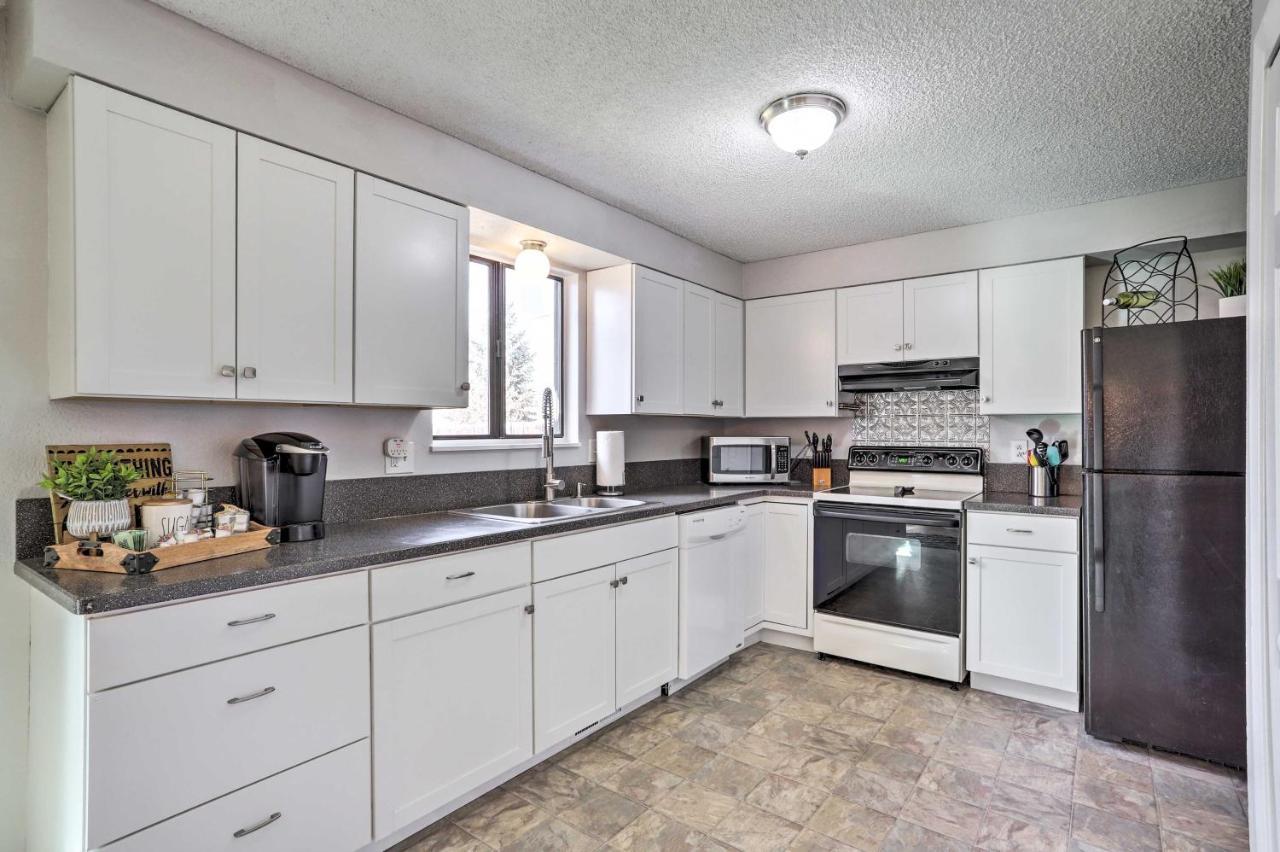 Duplex With Private Yard 3 Mi To Downtown Loveland! Exterior foto